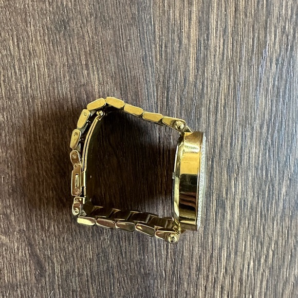 Micheal Kors Gold Watch - Picture 2 of 3